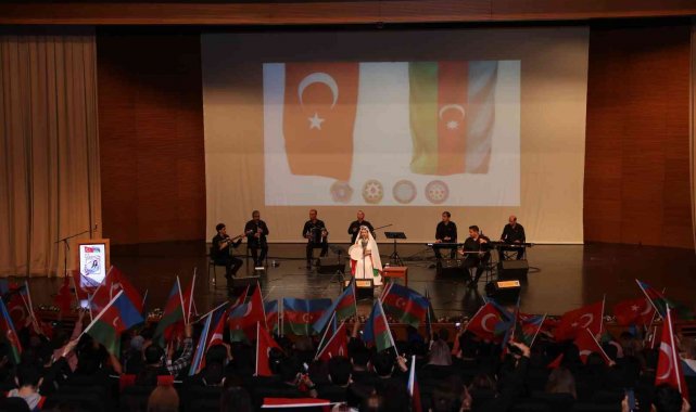 Karabağ Zaferi coşkuyla kutlandı