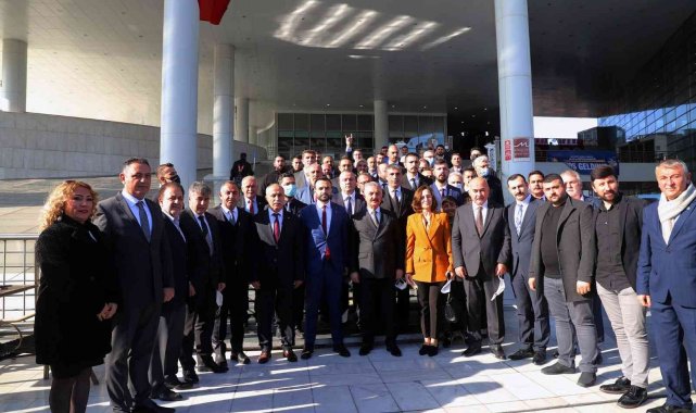 MHP 81 vilayeti adım adım geziyor