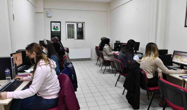 OSMEK'te bilgisayar kursuna yoğun ilgi