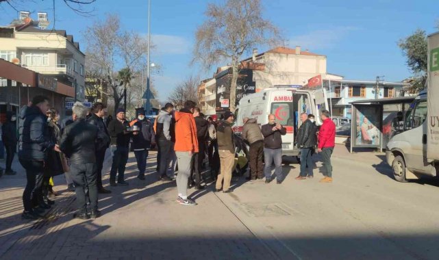 Bursa'da otomobilin çarptığı genç kız yaralandı