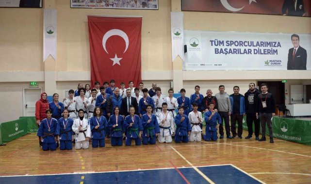Osmangazili judocular madalyaya doymuyor