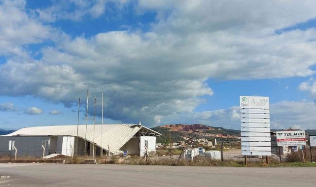 Akdoğan: "Tak, sanayi sitesi ile ilgili esnafa ve kamuoyuna hesap vermelidir"
