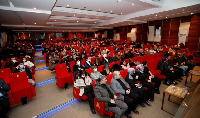 Aşkım Kapışmak, "motivasyon ve sağlıklı ilişkileri" inegöl'de anlattı