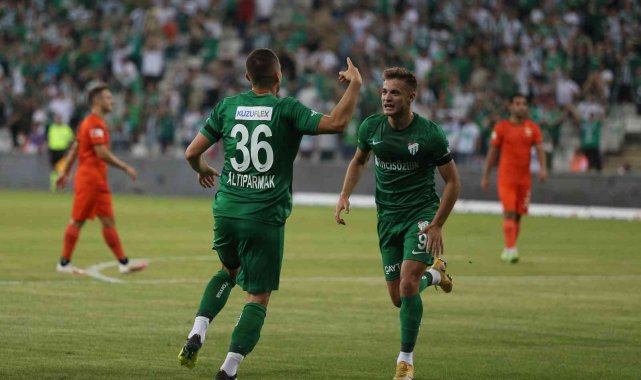 Bursaspor, İstanbul deplasmanında Adanaspor'la karşılaşacak