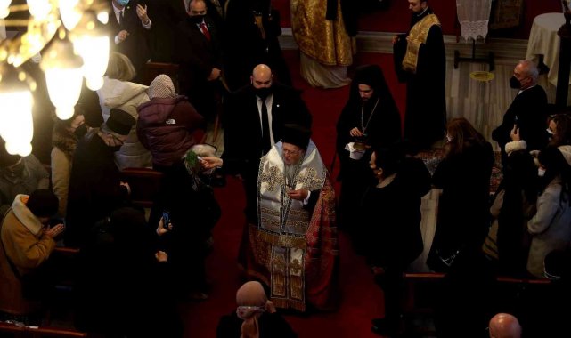 Fener Rum Patriği Bartholomeos Trilye'de ayin yönetti