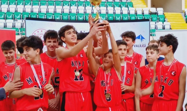 Macide Gazioğlu Kükürtlü Ortaokulu basketbolda il şampiyonu oldu