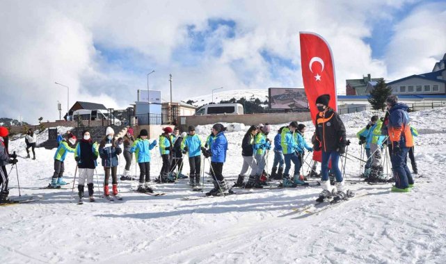 Öğrencilerin kayak heyecanı