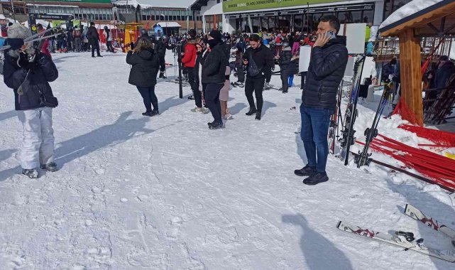 Uludağ'da adım atacak yer kalmadı