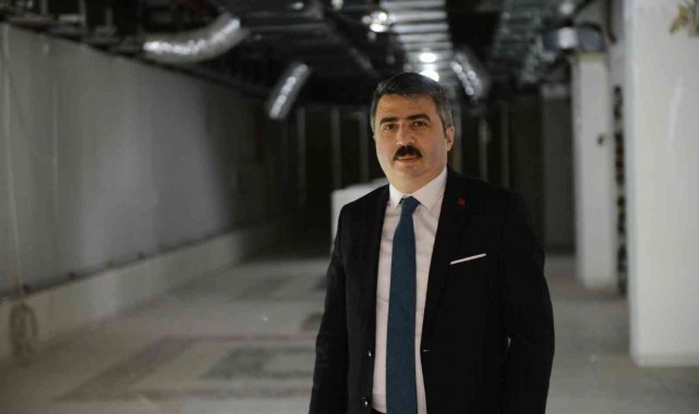Barış Manço Kültür Merkezi'nin üstü modern kütüphane oluyor.
