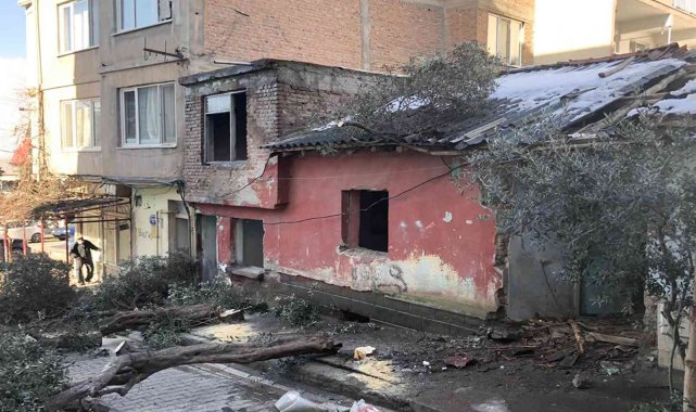 Karacabey'de metruk binalar bir bir yıkılıyor - Bursa Haberleri