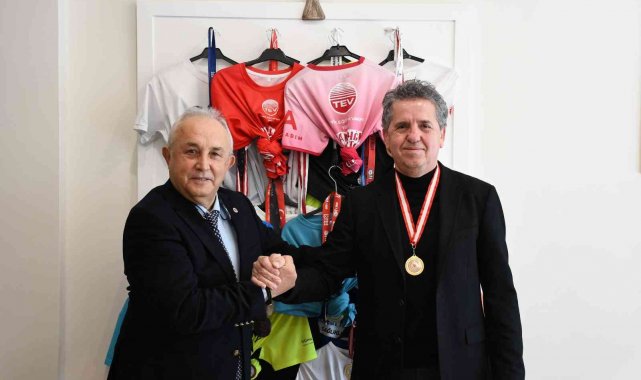 TEV Şükrü Şankaya Burs Fonu'yla kız öğrencilere umut