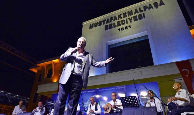 Bursa'da koro şefi kalbine yenildi