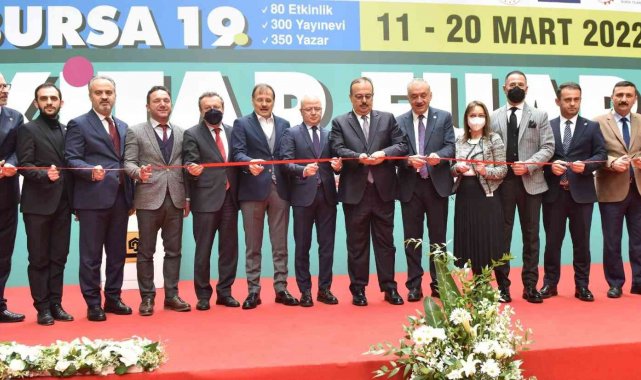 Kitap fuarı kapılarını açtı