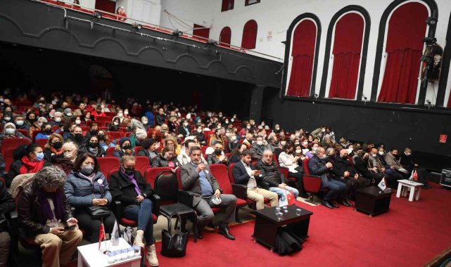Mudanya'da kadınlar eşit ve özgür bir dünya için dayanışmayı yeşertti