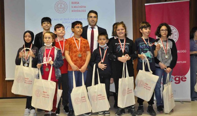 Akıl ve zeka oyunları finalinde dereceye giren öğrenciler ödül aldı