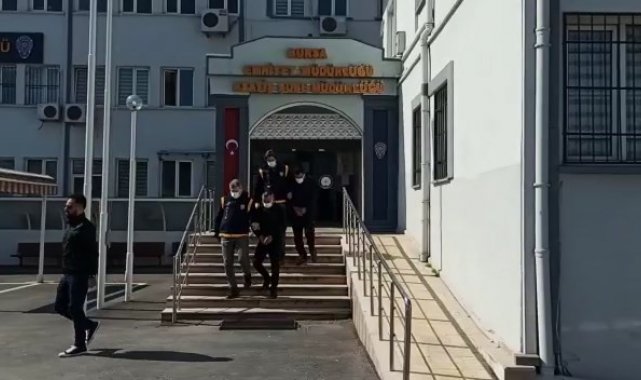 Bursa'da araç fareleri kovalamaca sonucu yakayı ele verdi
