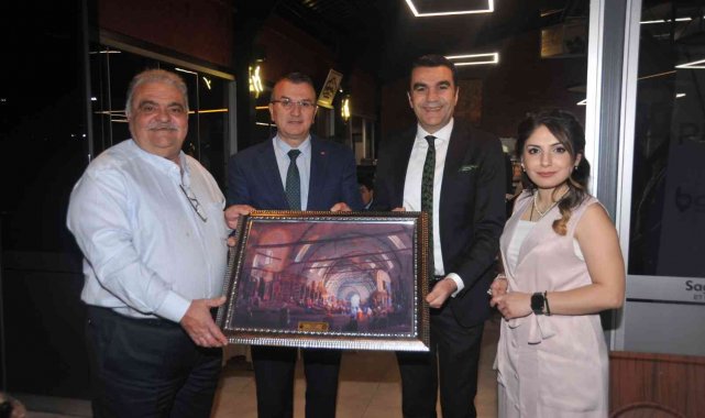 Bursa'da basın mensupları iftarda buluştu