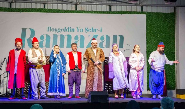 Bursa'da ramazan gecelerinde tiyatro gösteri