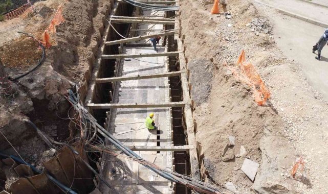Mustafakemalpaşa'da alt yapı çalışmaları devam ediyor