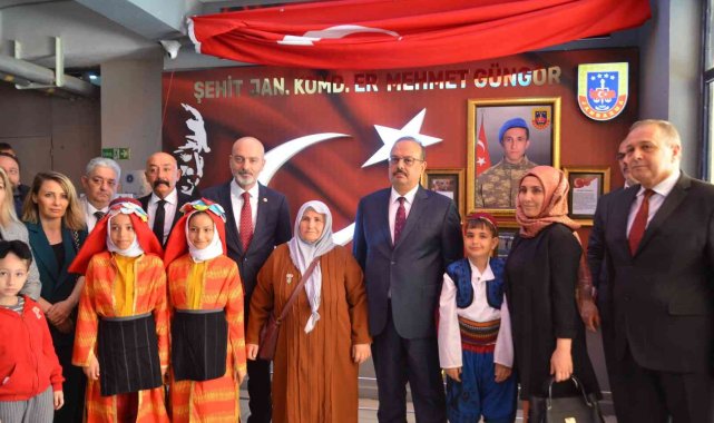 Şehit Mehmet Güngör Okulu şehit köşesi açıldı