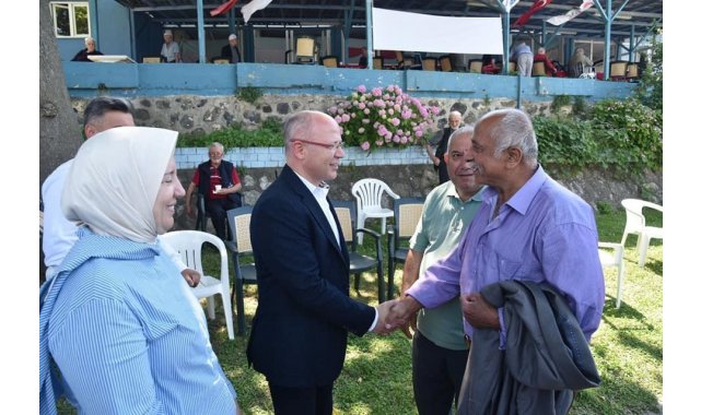 Başkan Gürkan, huzurevi sakinlerinin mutlu gününe ortak oldu