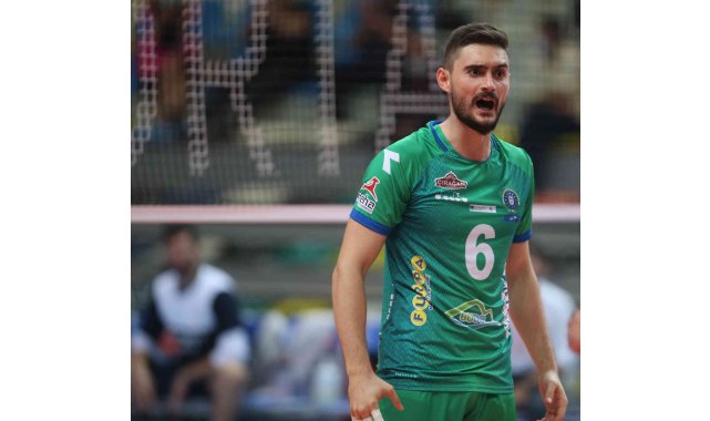 Fatih Cihan yeniden Bursa Büyükşehir Belediyespor Erkek Voleybol Takımı'nda