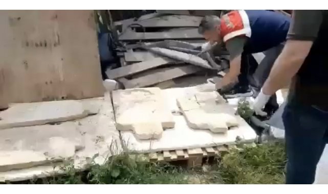İzinsiz kazı yapan kişi kendisine ait çay ocağında yakalandı
