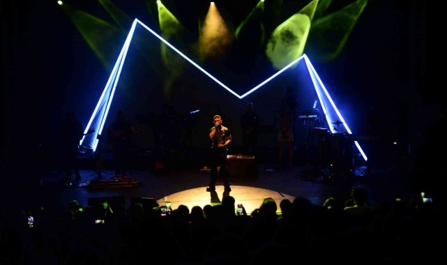 Mabel Matiz Bursalıları coşturdu