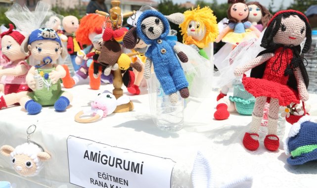 Olgun gençlerin el emeği eserleri sergilendi