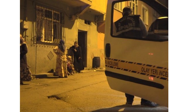 Ağabeyi kardeşini bıçakladı, anneleri gözyaşlarına boğuldu