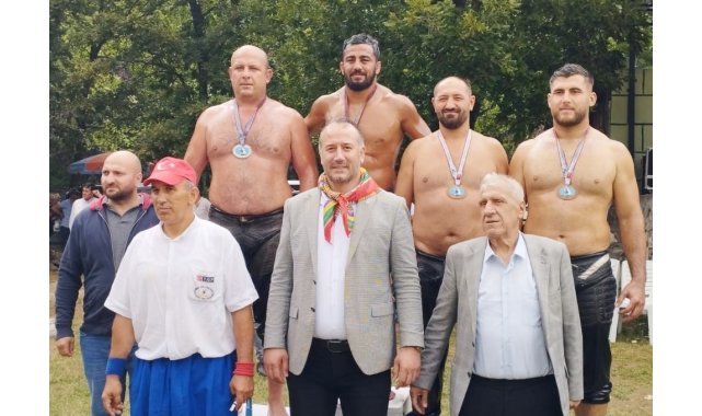 Başpehlivanlığı Üncül kazandı