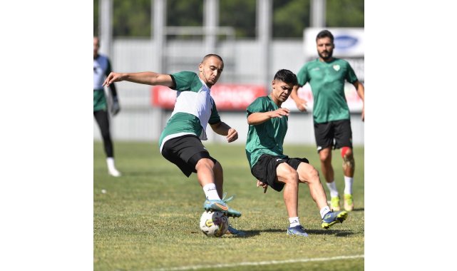 Bursaspor'da yeni sezon hazırlıkları sürüyor