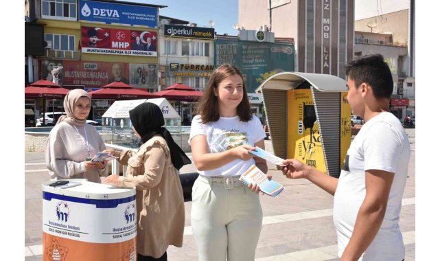 Mustafakemalpaşa'da kadına şiddete dikkat çekildi