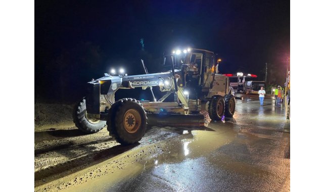 Gemlik'te yağışın etkilerine anında müdahale