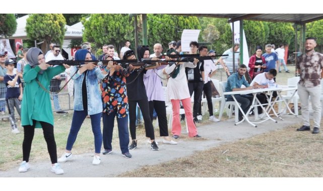 Hedefi 12'den vurdular, koçu kaptılar