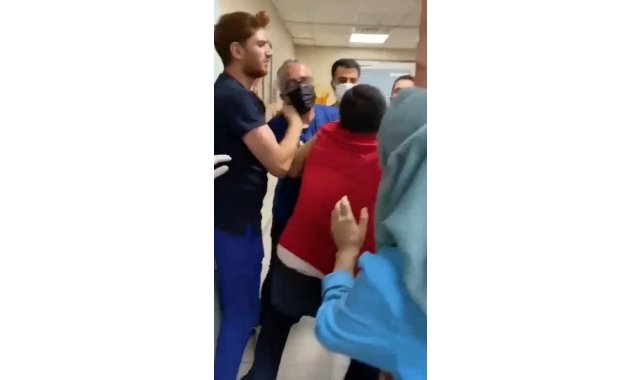 Maske takmadı hastaneyi birbirine kattı