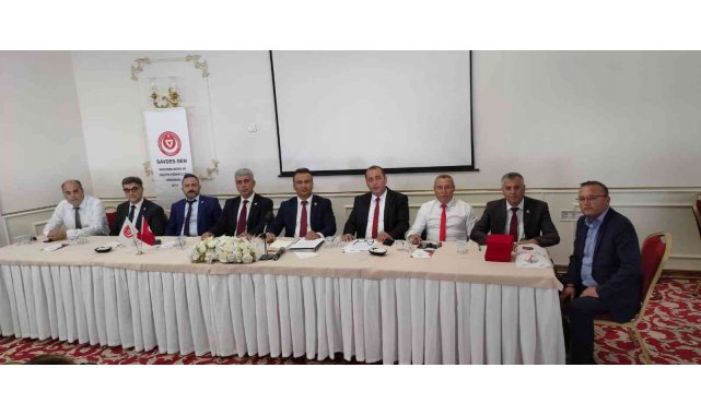 SAVDES-SEN devlet memurlarına sendika faaliyetleriyle ilgili bilgi verdi