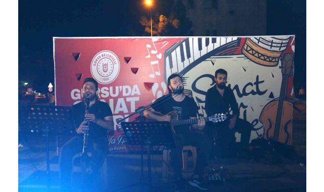 Sokak konserleriyle Gürsu'da yaz coşkusu yaşanıyor