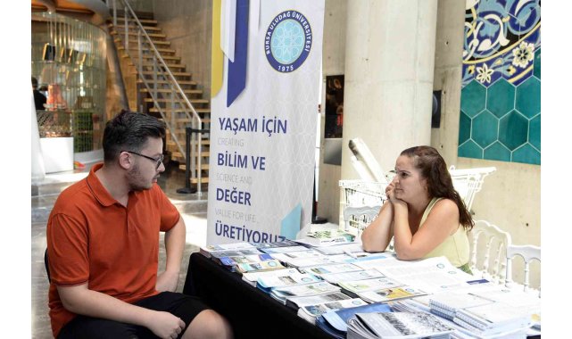 Tercih döneminde gençlere Osmangazi Belediyesi'nden destek