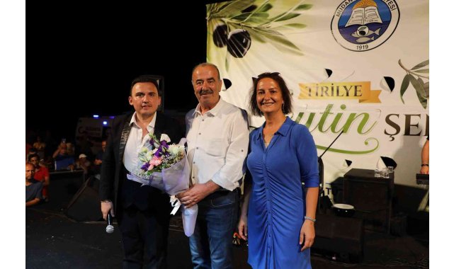Tirilye Zeytin Şenliği ile coştu
