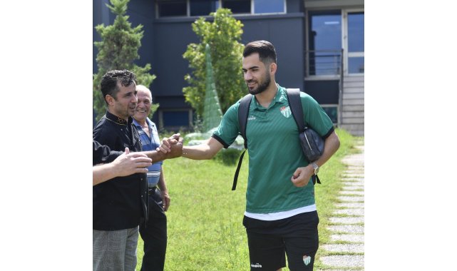 Bursaspor kafilesi Afyon'a hareket etti