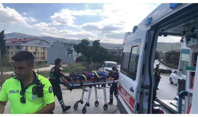 Gemlik'te meydana gelen trafik kazasında 3 kişi yaralandı