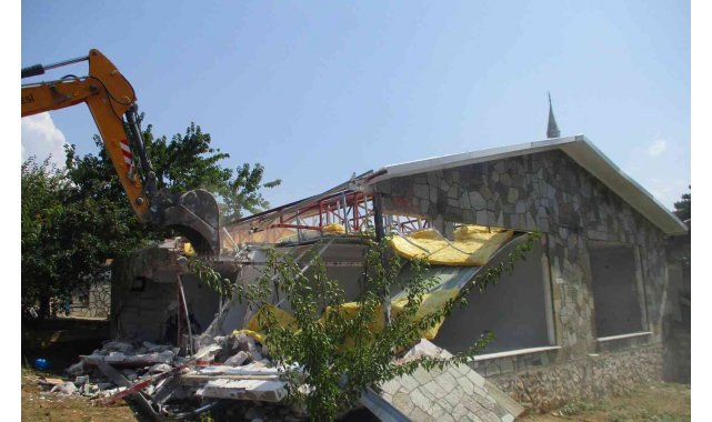 Osmangazi'de ruhsatsız yapıyla mücadeleye devam