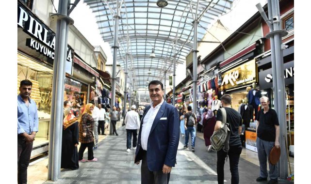 Tarihi çarşılarda çatı yanları kapanıyor