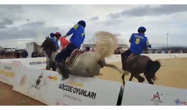 Atıyla böyle uçtu, kırbaçlayıp yoluna devam etti