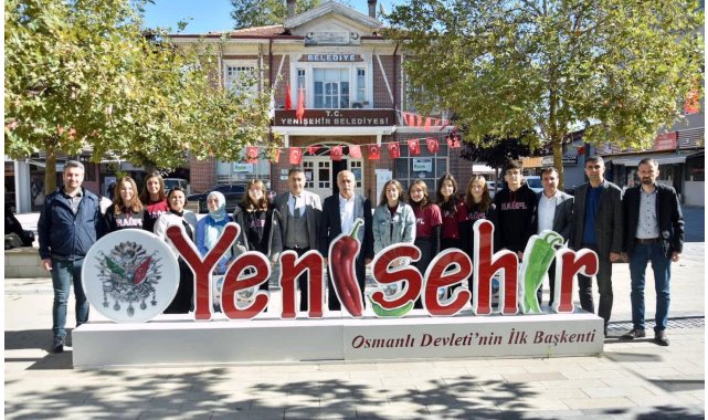 Başarılı öğrenciler arkadaşlarına başarının sırrını anlattı