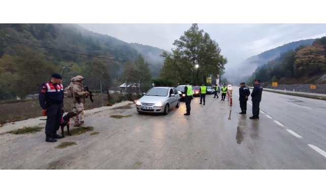 Bursa'da 379 jandarma ile 'Huzur Güven Uygulaması'
