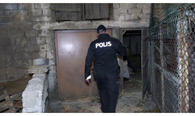 Bursa'da akıl almaz hırsızlık...Patronunu bidon bidon soydu
