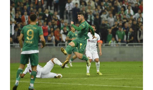 Bursaspor'da Kubilay Sönmez sakatlandı