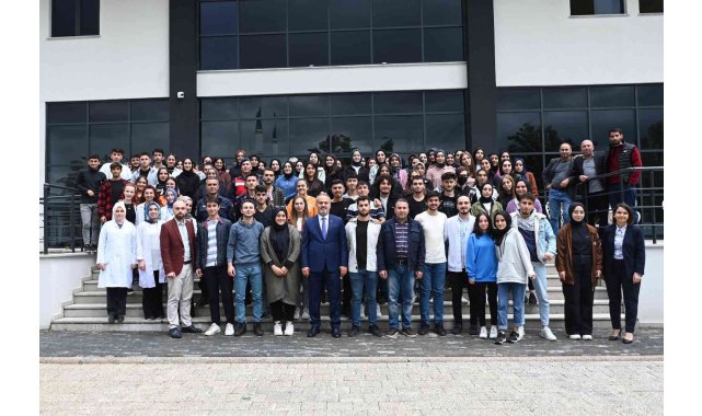 Gençler üniversiteye Bursa Büyükşehir'le hazırlanıyor